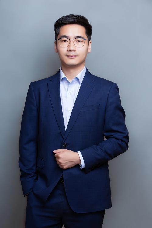杨清华 艺术总监 & 首席设计师